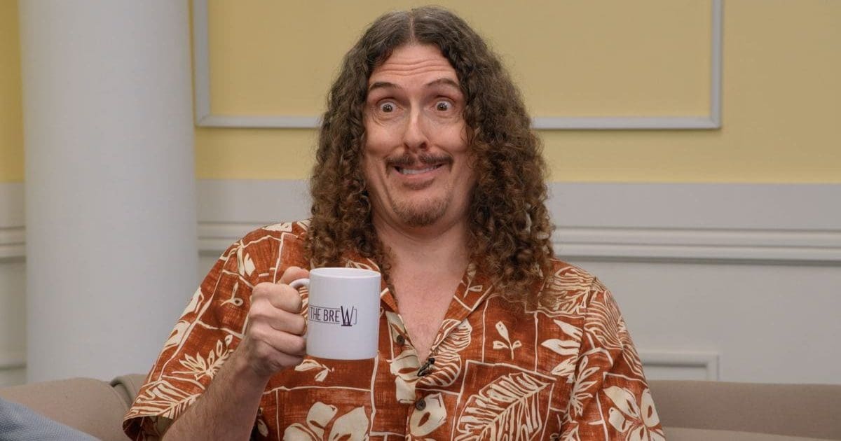 Странном эле янковиче. Альфред Мэттью Янкович. Al Yankovic. Alfred Matthew "weird al" Yankovic. Странный Эл Янкович.